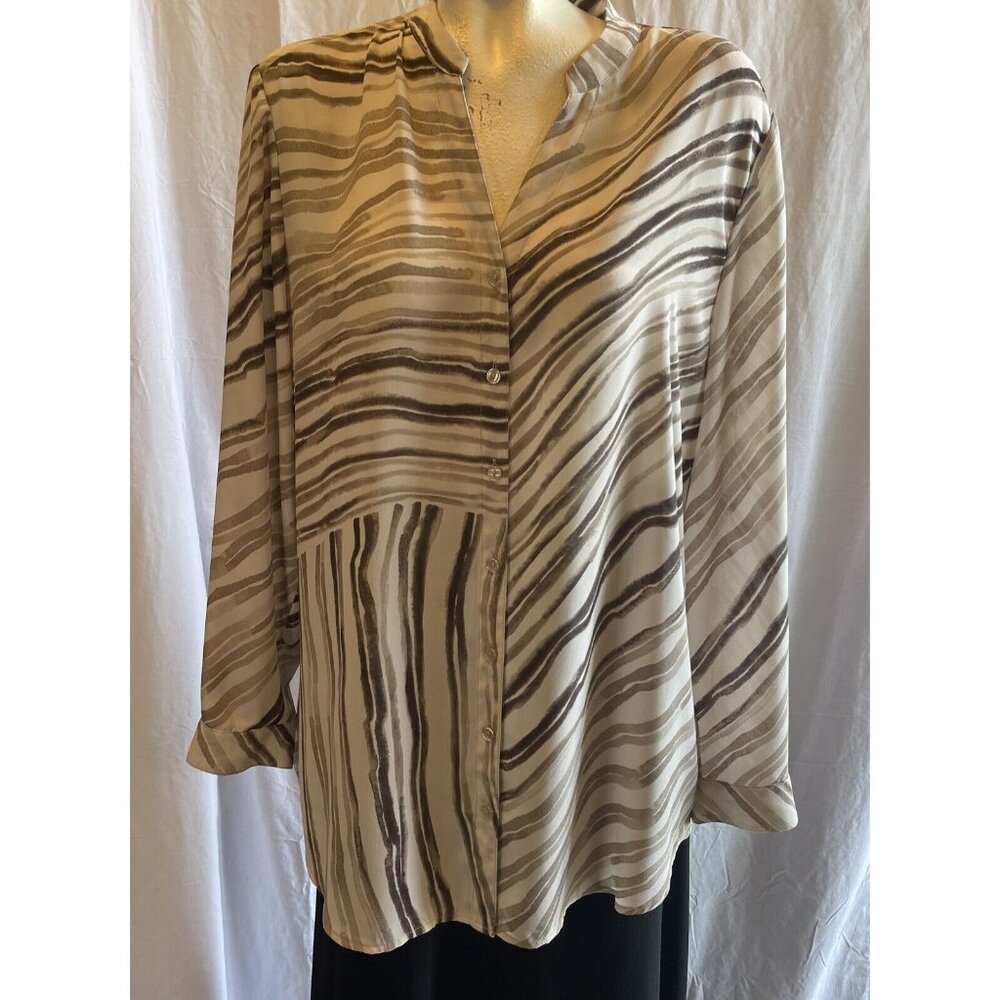 Chico’s Animal Print Blouse Sz 2 Lightweight Tiger Zebra Long Sleeves Loose